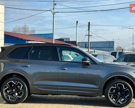 Фольксваген Туарег, об'ємом двигуна 2.97 л та пробігом 0 тис. км за 85500 $, фото 2 на Automoto.ua