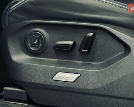 купить новое авто Фольксваген Туарег 2025 года от официального дилера Автодім Атлант на Вацлава Гавела Фольксваген фото