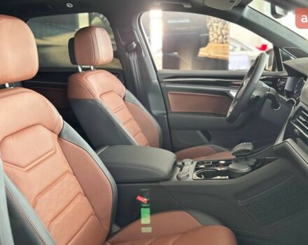 Фольксваген Туарег, объемом двигателя 2.97 л и пробегом 0 тыс. км за 90689 $, фото 12 на Automoto.ua