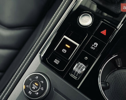 купить новое авто Фольксваген Туарег 2025 года от официального дилера Автодім Атлант на Вацлава Гавела Фольксваген фото