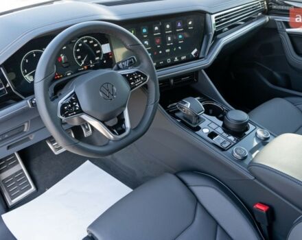 Фольксваген Туарег 2025 в Николаеве на Automoto.ua Фольксваген Туарег, объемом двигателя 2.97 л и пробегом 0 тыс. км за 82161 $, фото 29 на Automoto.ua