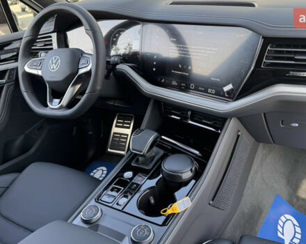 Фольксваген Туарег, объемом двигателя 2.97 л и пробегом 0 тыс. км за 89287 $, фото 26 на Automoto.ua