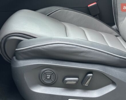 Фольксваген Туарег, объемом двигателя 2.97 л и пробегом 0 тыс. км за 88000 $, фото 10 на Automoto.ua