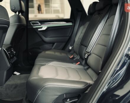 купить новое авто Фольксваген Туарег 2025 года от официального дилера Автодім Атлант на Вацлава Гавела Фольксваген фото