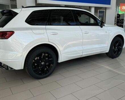 Фольксваген Туарег, объемом двигателя 2.97 л и пробегом 0 тыс. км за 88222 $, фото 3 на Automoto.ua
