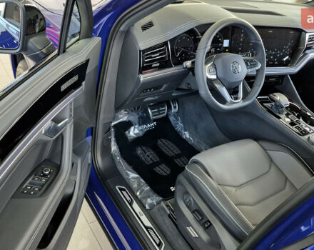 Фольксваген Туарег, объемом двигателя 2.97 л и пробегом 0 тыс. км за 88510 $, фото 21 на Automoto.ua