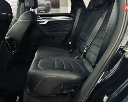 купить новое авто Фольксваген Туарег 2025 года от официального дилера Автодім Атлант на Вацлава Гавела Фольксваген фото