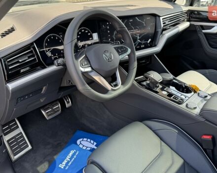 Фольксваген Туарег, объемом двигателя 2.97 л и пробегом 0 тыс. км за 87000 $, фото 2 на Automoto.ua