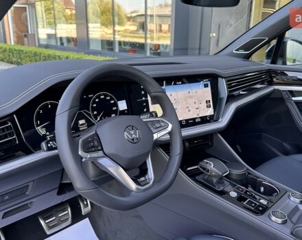 Фольксваген Туарег 2025 в Николаеве на Automoto.ua Фольксваген Туарег, объемом двигателя 2.97 л и пробегом 0 тыс. км за 86900 $, фото 15 на Automoto.ua