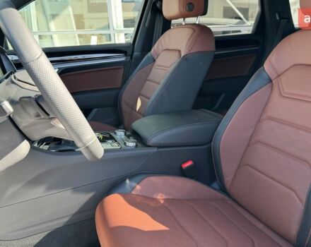 Фольксваген Туарег, объемом двигателя 2.97 л и пробегом 0 тыс. км за 87000 $, фото 15 на Automoto.ua