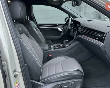 Фольксваген Туарег, объемом двигателя 2.97 л и пробегом 0 тыс. км за 88000 $, фото 29 на Automoto.ua