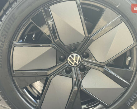 Фольксваген Туарег, объемом двигателя 2.97 л и пробегом 0 тыс. км за 84900 $, фото 24 на Automoto.ua