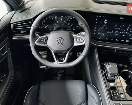 купить новое авто Фольксваген Туарег 2025 года от официального дилера Автодім Атлант на Вацлава Гавела Фольксваген фото