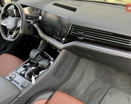 Фольксваген Туарег, объемом двигателя 2.97 л и пробегом 0 тыс. км за 84830 $, фото 16 на Automoto.ua