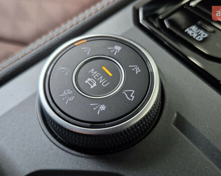 купить новое авто Фольксваген Туарег 2025 года от официального дилера Автодім Атлант на Вацлава Гавела Фольксваген фото