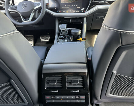 Фольксваген Туарег, объемом двигателя 2.97 л и пробегом 0 тыс. км за 87500 $, фото 20 на Automoto.ua