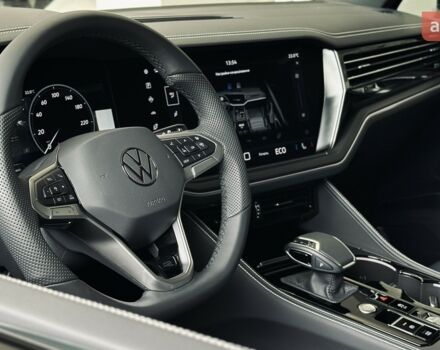 купить новое авто Фольксваген Туарег 2025 года от официального дилера Автодім Атлант на Вацлава Гавела Фольксваген фото