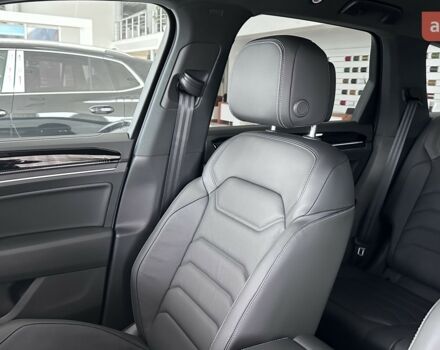 Фольксваген Туарег, объемом двигателя 2.97 л и пробегом 0 тыс. км за 70651 $, фото 16 на Automoto.ua