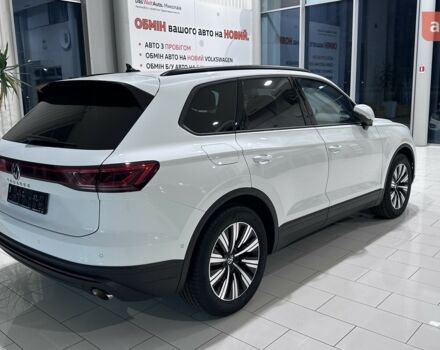 Фольксваген Туарег, объемом двигателя 2.97 л и пробегом 0 тыс. км за 70651 $, фото 5 на Automoto.ua