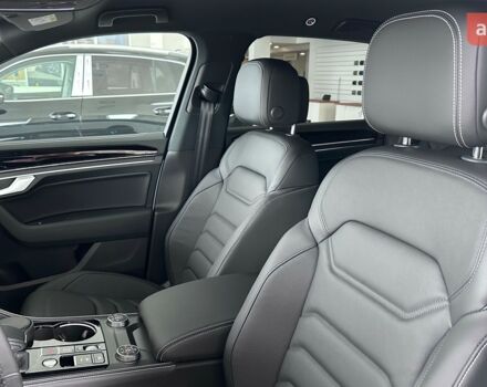 Фольксваген Туарег, объемом двигателя 2.97 л и пробегом 0 тыс. км за 70651 $, фото 15 на Automoto.ua