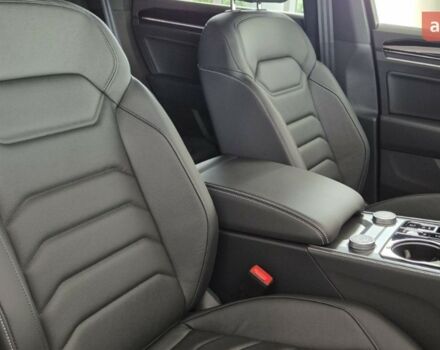 Фольксваген Туарег, объемом двигателя 2.97 л и пробегом 0 тыс. км за 72176 $, фото 26 на Automoto.ua