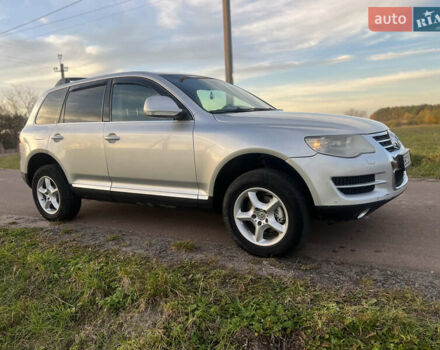 Фольксваген Туарег, объемом двигателя 2.5 л и пробегом 389 тыс. км за 9800 $, фото 1 на Automoto.ua