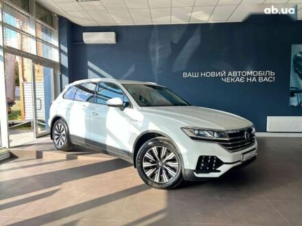 Фольксваген Туарег 2020 в Чернигове на Automoto.ua Фольксваген Туарег, объемом двигателя 3 л и пробегом 113 тыс. км за 42900 $, фото 1 на Automoto.ua