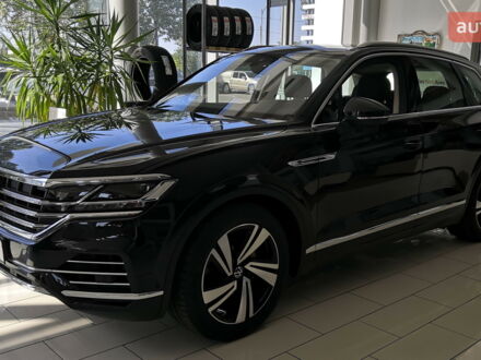 Фольксваген Туарег 2023 в Николаеве на Automoto.ua Фольксваген Туарег, объемом двигателя 2.97 л и пробегом 0 тыс. км за 77511 $, фото 1 на Automoto.ua