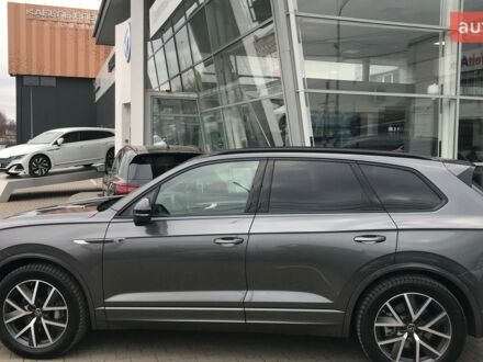 Фольксваген Туарег 2023 в Николаеве на Automoto.ua Фольксваген Туарег, объемом двигателя 2.97 л и пробегом 0 тыс. км за 85632 $, фото 1 на Automoto.ua