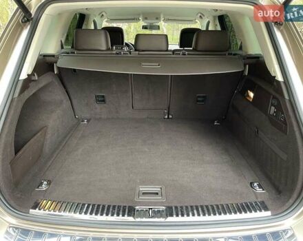 Желтый Фольксваген Туарег, объемом двигателя 3 л и пробегом 239 тыс. км за 32000 $, фото 23 на Automoto.ua