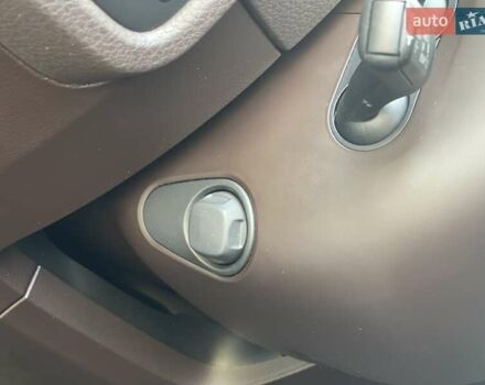 Желтый Фольксваген Туарег, объемом двигателя 3 л и пробегом 239 тыс. км за 32000 $, фото 20 на Automoto.ua