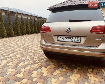 Желтый Фольксваген Туарег, объемом двигателя 3 л и пробегом 239 тыс. км за 32000 $, фото 4 на Automoto.ua