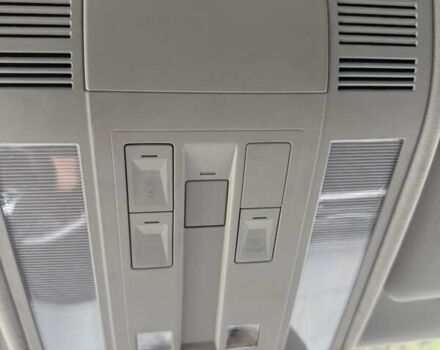 Желтый Фольксваген Туарег, объемом двигателя 2.99 л и пробегом 123 тыс. км за 43900 $, фото 18 на Automoto.ua