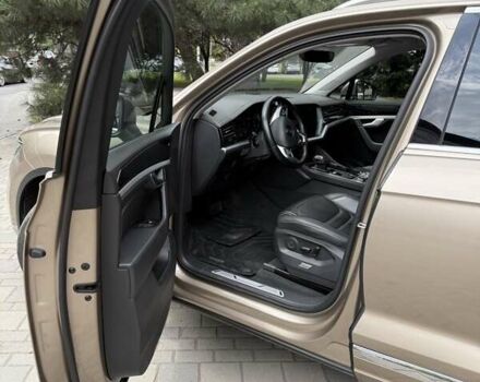 Желтый Фольксваген Туарег, объемом двигателя 2.99 л и пробегом 123 тыс. км за 43900 $, фото 10 на Automoto.ua