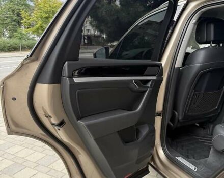 Желтый Фольксваген Туарег, объемом двигателя 2.99 л и пробегом 123 тыс. км за 43900 $, фото 11 на Automoto.ua