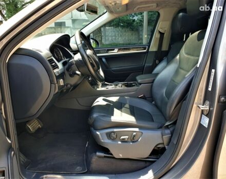 Серый Фольксваген Туарег, объемом двигателя 0 л и пробегом 149 тыс. км за 18400 $, фото 6 на Automoto.ua