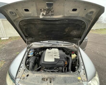 Серый Фольксваген Туарег, объемом двигателя 2.5 л и пробегом 320 тыс. км за 4500 $, фото 20 на Automoto.ua