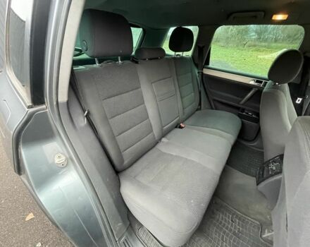 Серый Фольксваген Туарег, объемом двигателя 2.5 л и пробегом 320 тыс. км за 4500 $, фото 15 на Automoto.ua