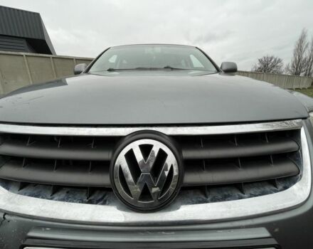 Серый Фольксваген Туарег, объемом двигателя 2.5 л и пробегом 320 тыс. км за 4500 $, фото 4 на Automoto.ua