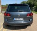Сірий Фольксваген Туарег, об'ємом двигуна 2.5 л та пробігом 260 тис. км за 10250 $, фото 2 на Automoto.ua