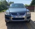 Сірий Фольксваген Туарег, об'ємом двигуна 2.5 л та пробігом 260 тис. км за 10250 $, фото 1 на Automoto.ua