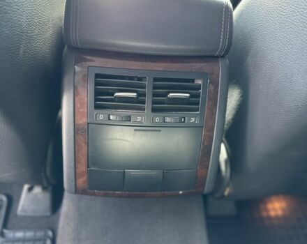 Серый Фольксваген Туарег, объемом двигателя 3 л и пробегом 230 тыс. км за 12500 $, фото 17 на Automoto.ua