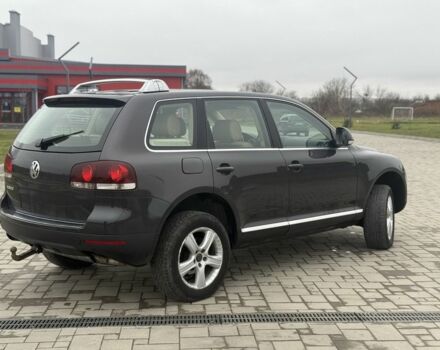 Серый Фольксваген Туарег, объемом двигателя 2.5 л и пробегом 380 тыс. км за 5492 $, фото 4 на Automoto.ua