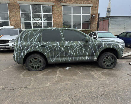 Серый Фольксваген Туарег, объемом двигателя 3.19 л и пробегом 222 тыс. км за 2999 $, фото 7 на Automoto.ua