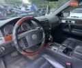 Сірий Фольксваген Туарег, об'ємом двигуна 3.19 л та пробігом 270 тис. км за 6450 $, фото 2 на Automoto.ua
