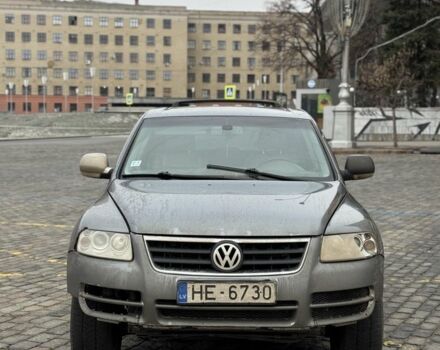 Серый Фольксваген Туарег, объемом двигателя 0 л и пробегом 320 тыс. км за 3000 $, фото 1 на Automoto.ua