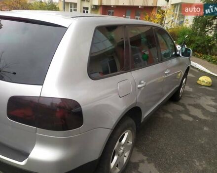 Серый Фольксваген Туарег, объемом двигателя 2.46 л и пробегом 300 тыс. км за 7499 $, фото 12 на Automoto.ua