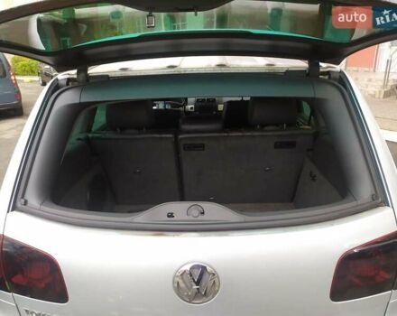 Серый Фольксваген Туарег, объемом двигателя 2.46 л и пробегом 300 тыс. км за 7499 $, фото 34 на Automoto.ua