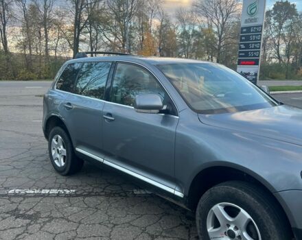 Сірий Фольксваген Туарег, об'ємом двигуна 2.5 л та пробігом 300 тис. км за 5615 $, фото 2 на Automoto.ua