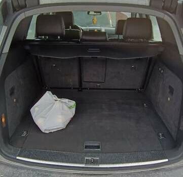 Сірий Фольксваген Туарег, об'ємом двигуна 2.5 л та пробігом 260 тис. км за 7300 $, фото 1 на Automoto.ua